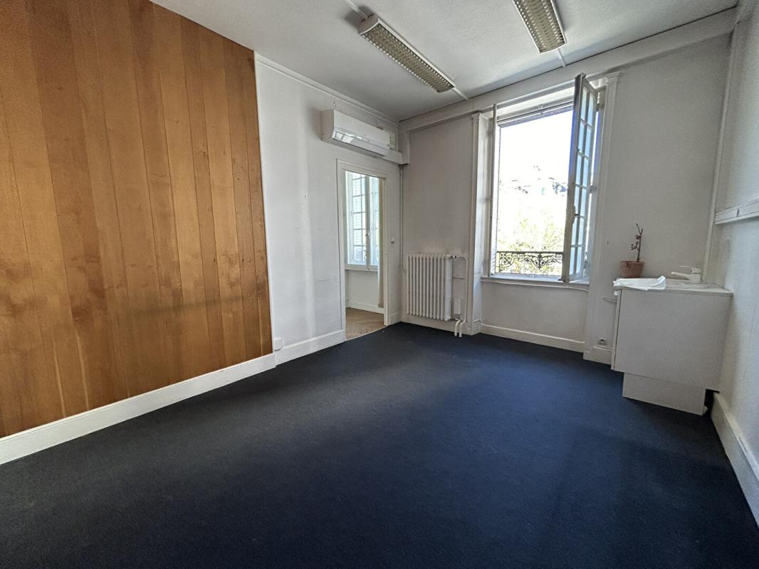 CLERMONT-FERRAND Appartement Clermont Ferrand 8 pièces 305 m2 7