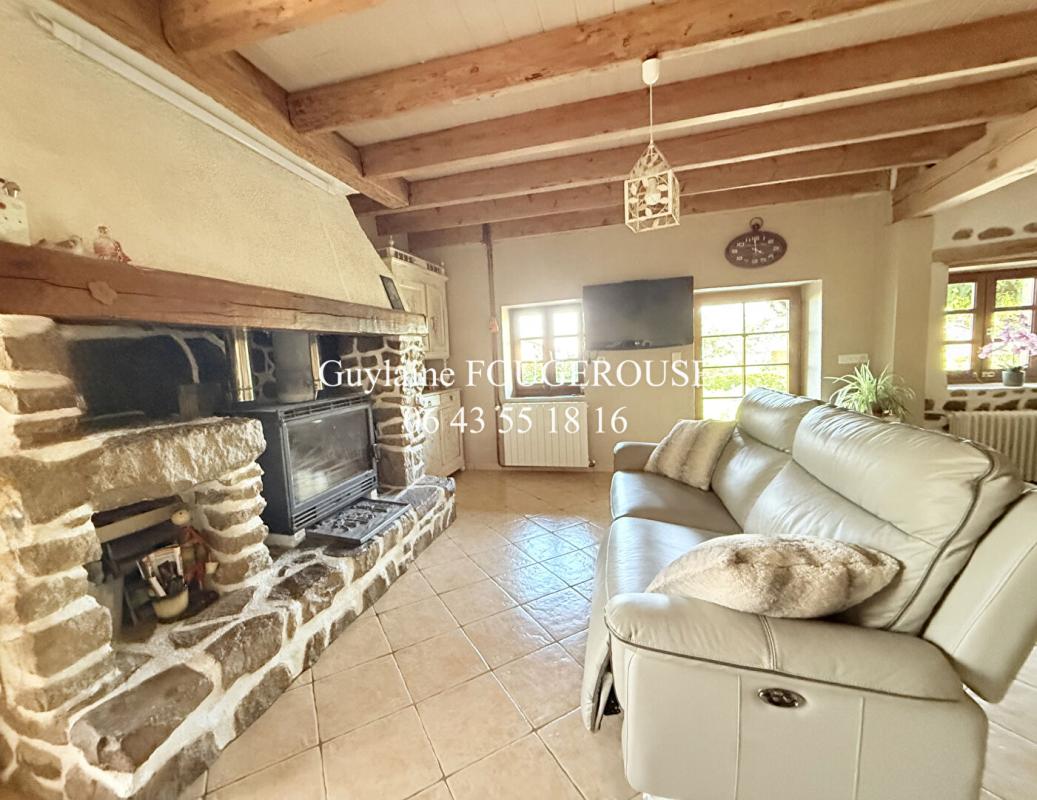 MONTBRISON Maison Ferme en pierres 6 pièce(s) 120 m2 6