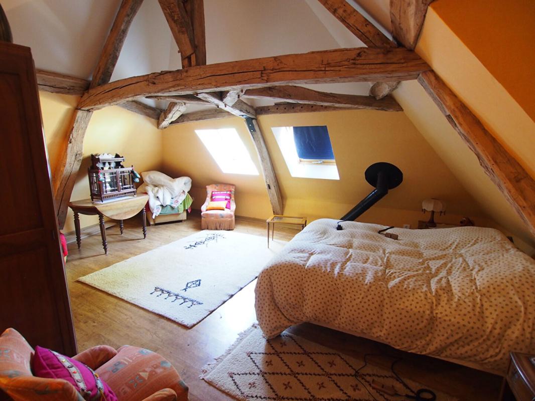 SAINT-JULIEN Maison 193m2 avec un gîte ou chambre d'hôtes 11