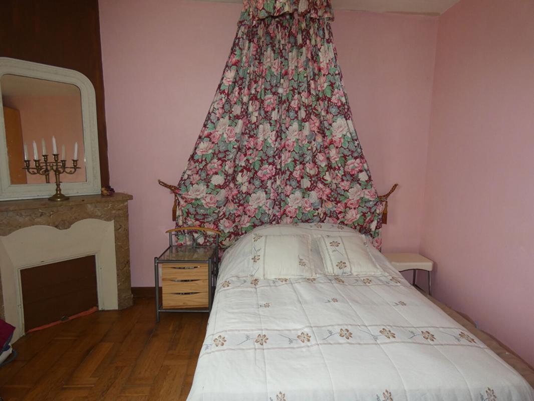 BUEIL Maison à rénover 6