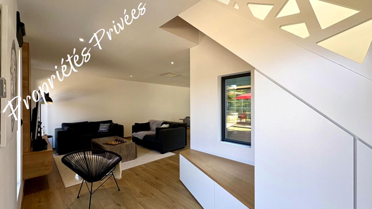 CROUY-SUR-COSSON Maison Crouy Sur Cosson 9 pièce(s) 151 m2 10
