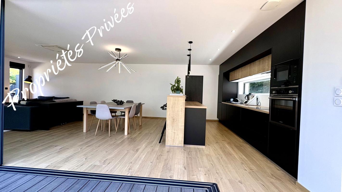 CROUY-SUR-COSSON Maison Crouy Sur Cosson 9 pièce(s) 151 m2 11