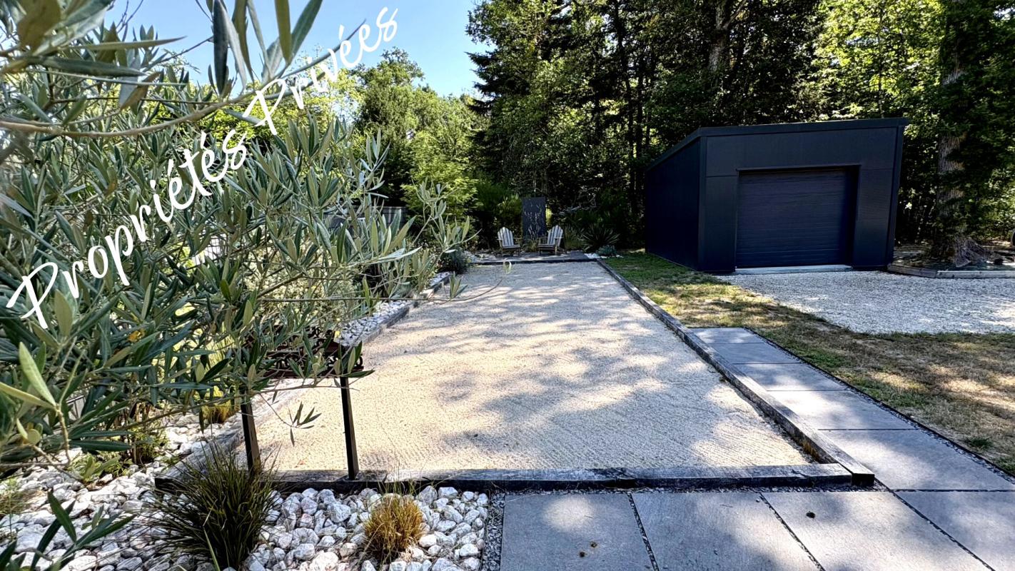 CROUY-SUR-COSSON Maison Crouy Sur Cosson 9 pièce(s) 151 m2 9