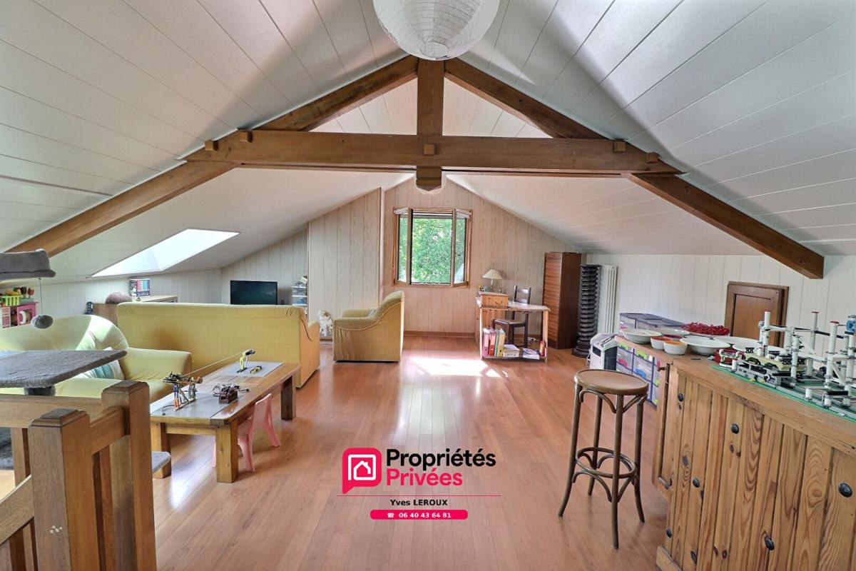CONTAMINE-SARZIN Maison Contamine Sarzin 7 pièces-174 m2 7