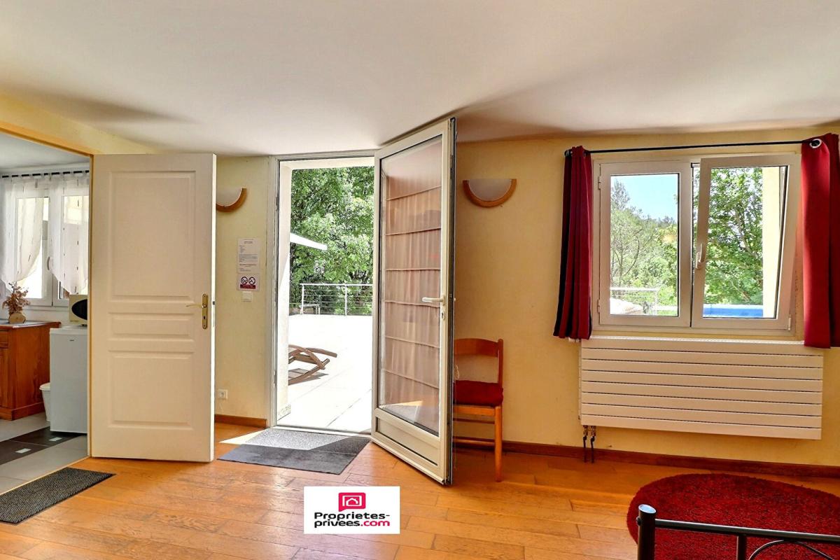 EVENOS Propriété à Evenos (83330) 10 pièces 293 m2 - deux maisons sur  une parcelle de 69215 m2 14
