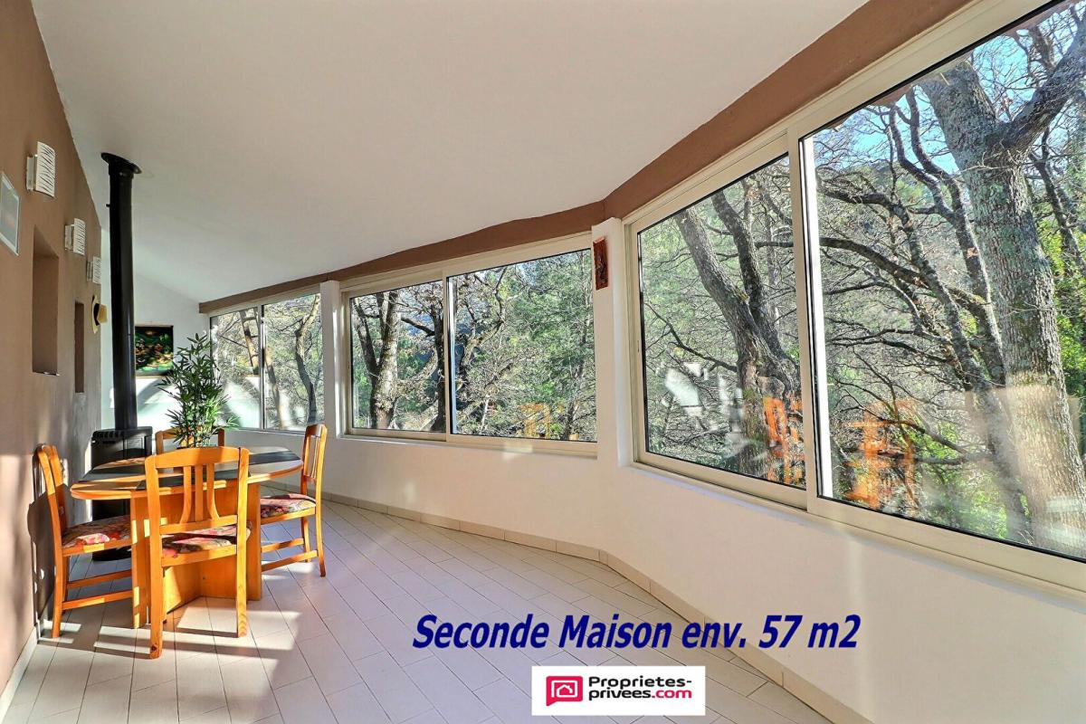 EVENOS Propriété à Evenos (83330) 10 pièces 293 m2 - deux maisons sur  une parcelle de 69215 m2 16