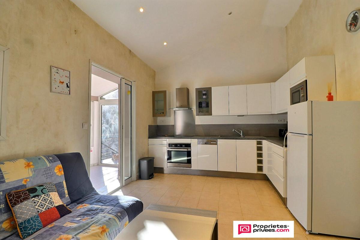 EVENOS Propriété à Evenos (83330) 10 pièces 293 m2 - deux maisons sur  une parcelle de 69215 m2 17