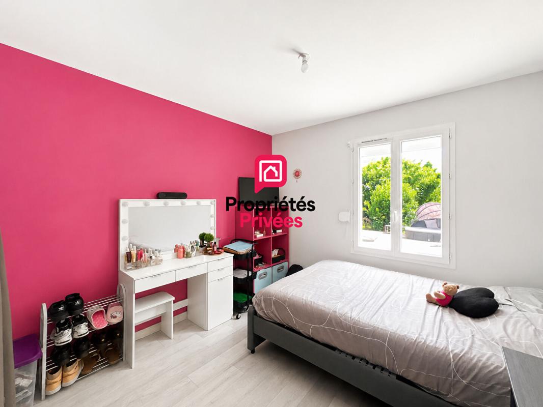BAZAS Maison contemporaine 4 chambres avec piscine et terrain constructible 11