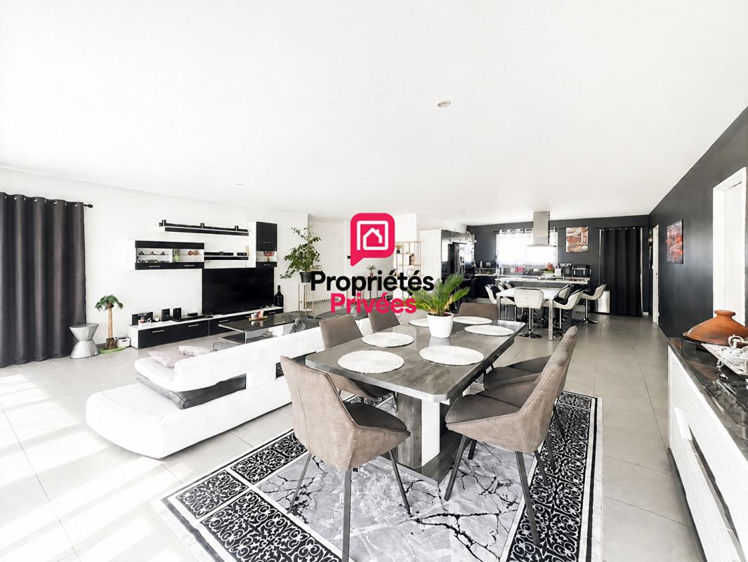 BAZAS Maison contemporaine 4 chambres avec piscine et terrain constructible 6