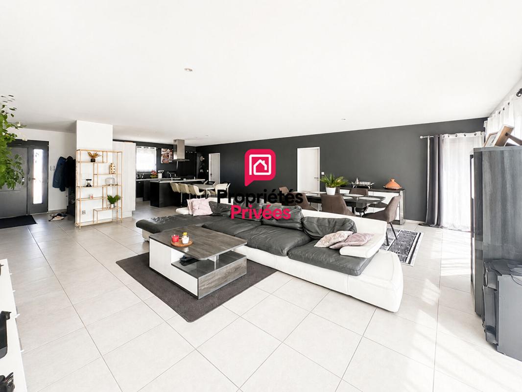 BAZAS Maison contemporaine 4 chambres avec piscine et terrain constructible 7