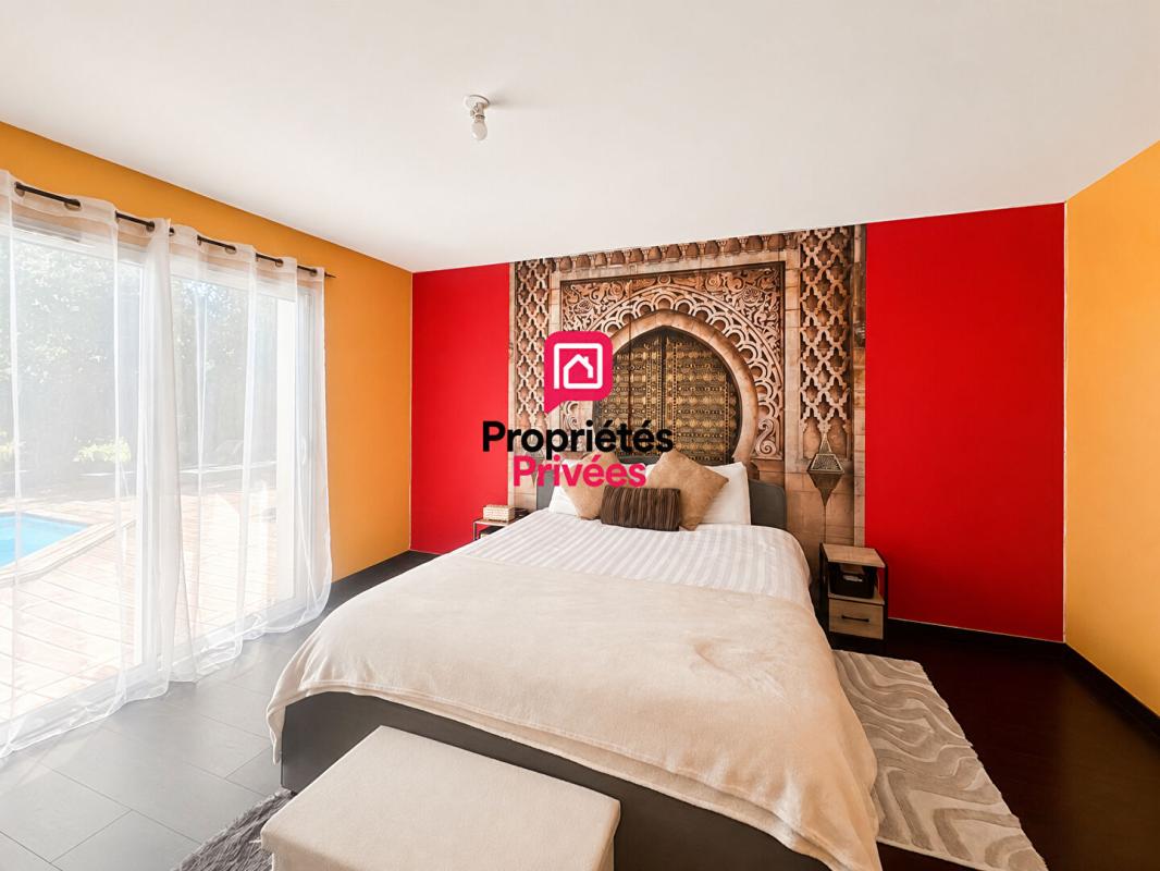 BAZAS Maison contemporaine 4 chambres avec piscine et terrain constructible 9