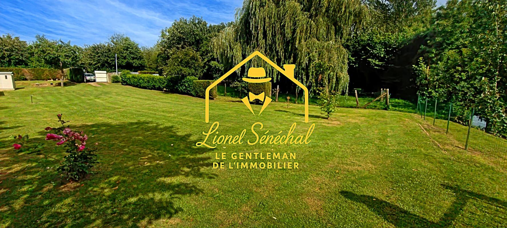 NEUVILLE-SUR-SARTHE Terrain de loisirs de plus de 1 200 m2 avec un préau sur une dalle en dur, un abri de jardin et un accès direct à la rivière 7