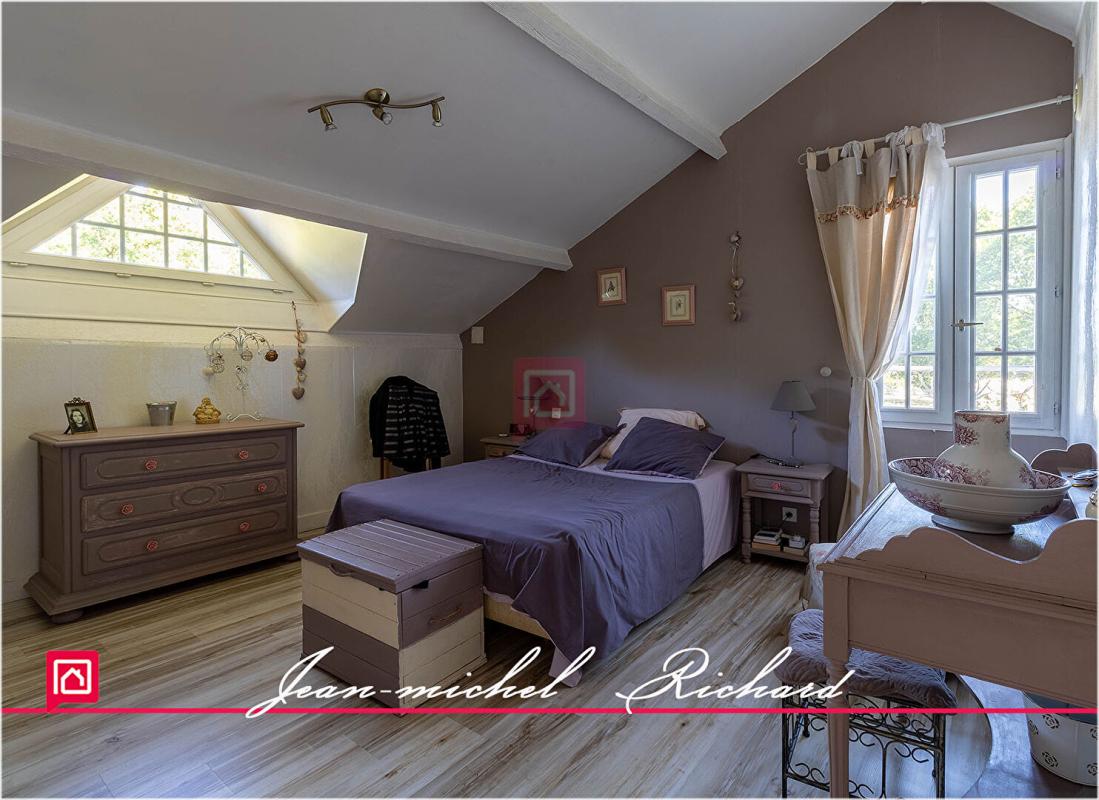 LASSAY-SUR-CROISNE Maison Lassay Sur Croisne 8 pièce(s) 240 m2 10
