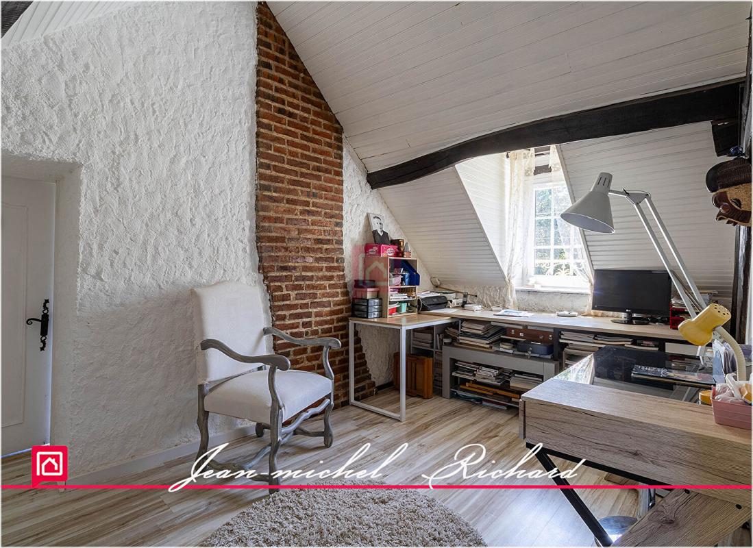 LASSAY-SUR-CROISNE Maison Lassay Sur Croisne 8 pièce(s) 240 m2 12
