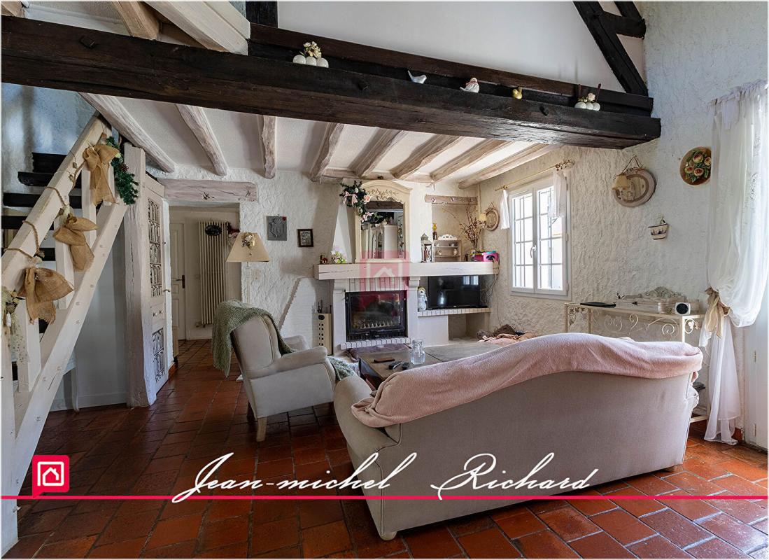 LASSAY-SUR-CROISNE Maison Lassay Sur Croisne 8 pièce(s) 240 m2 3