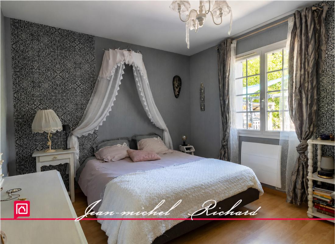 LASSAY-SUR-CROISNE Maison Lassay Sur Croisne 8 pièce(s) 240 m2 7