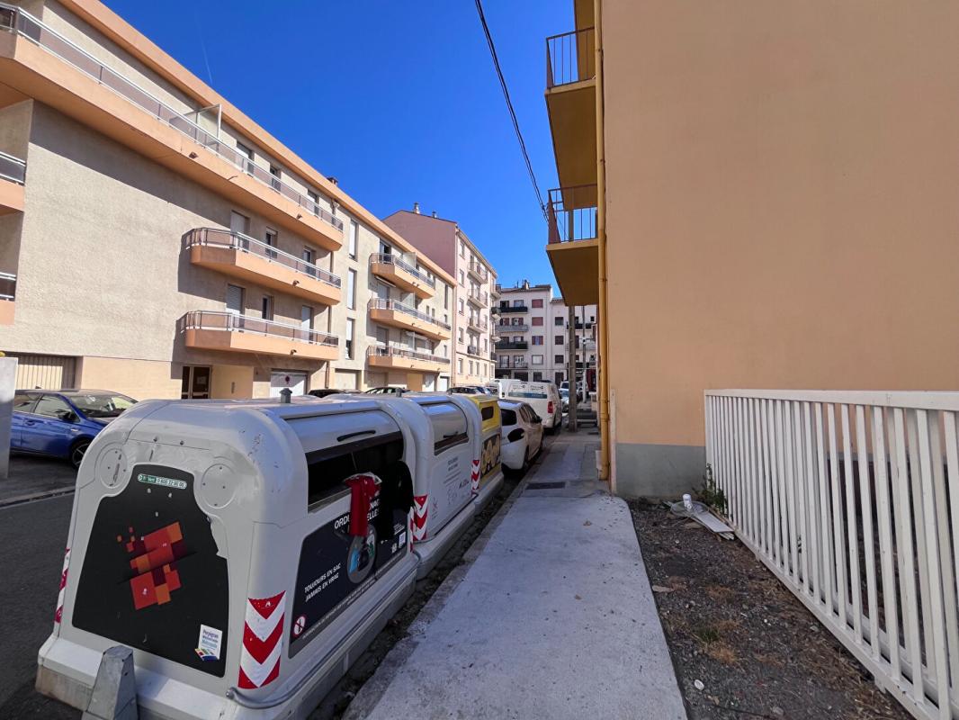 PERPIGNAN Magnifique opportunité , terrain constructible en centre ville de Perpignan de 176 m² possibilités nombreuses 4