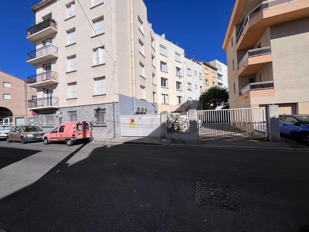 PERPIGNAN Magnifique opportunité , terrain constructible en centre ville de Perpignan de 176 m² possibilités nombreuses 5