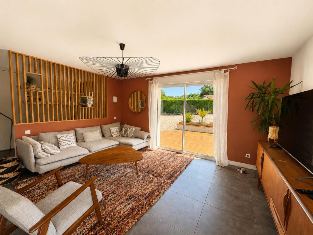 SALLES Maison Salles centre : 7 pièces 162 m2 garage et piscine et grand terrain 8