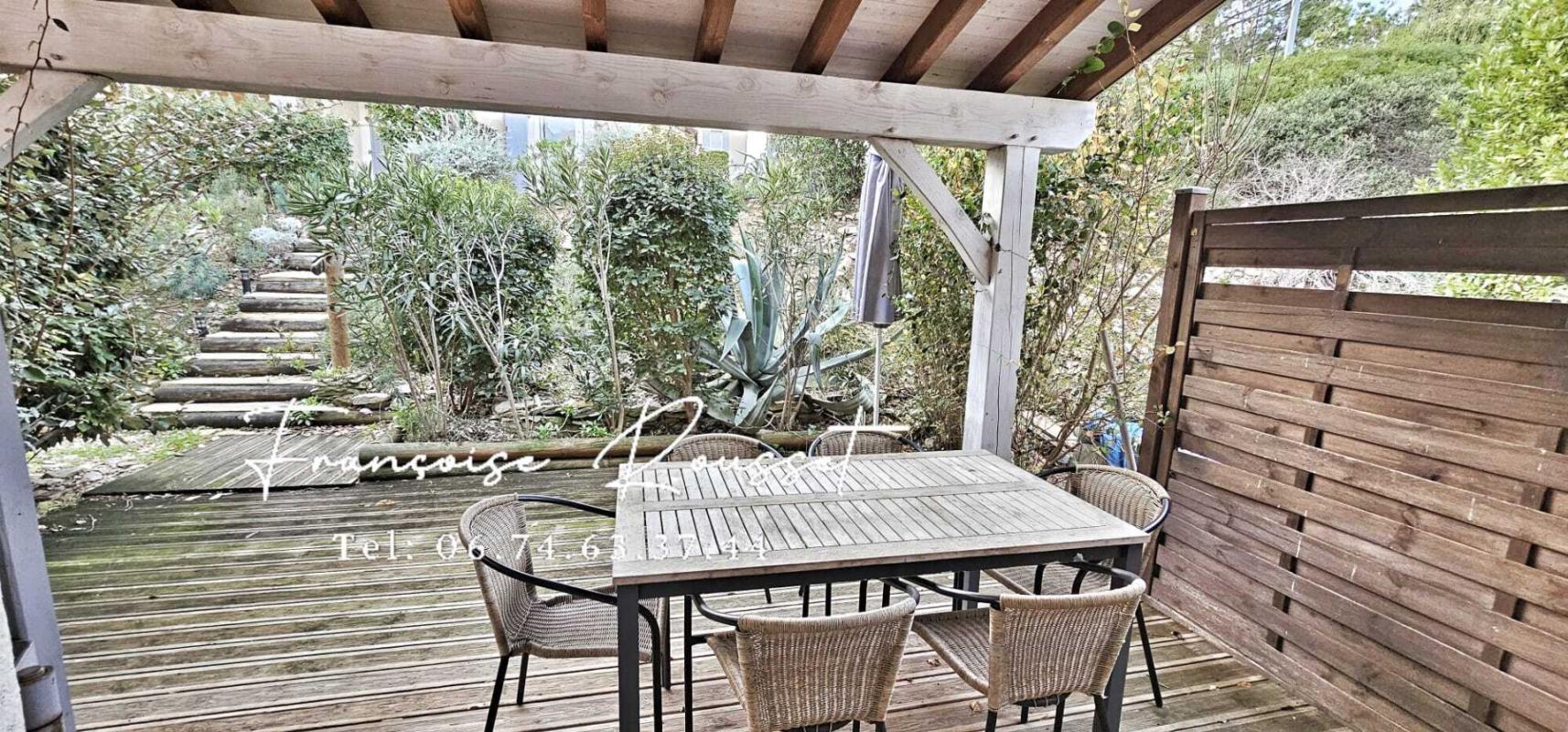 CALVISSON Villa duplex  avec Terrasse ombragée et intimité rare 2