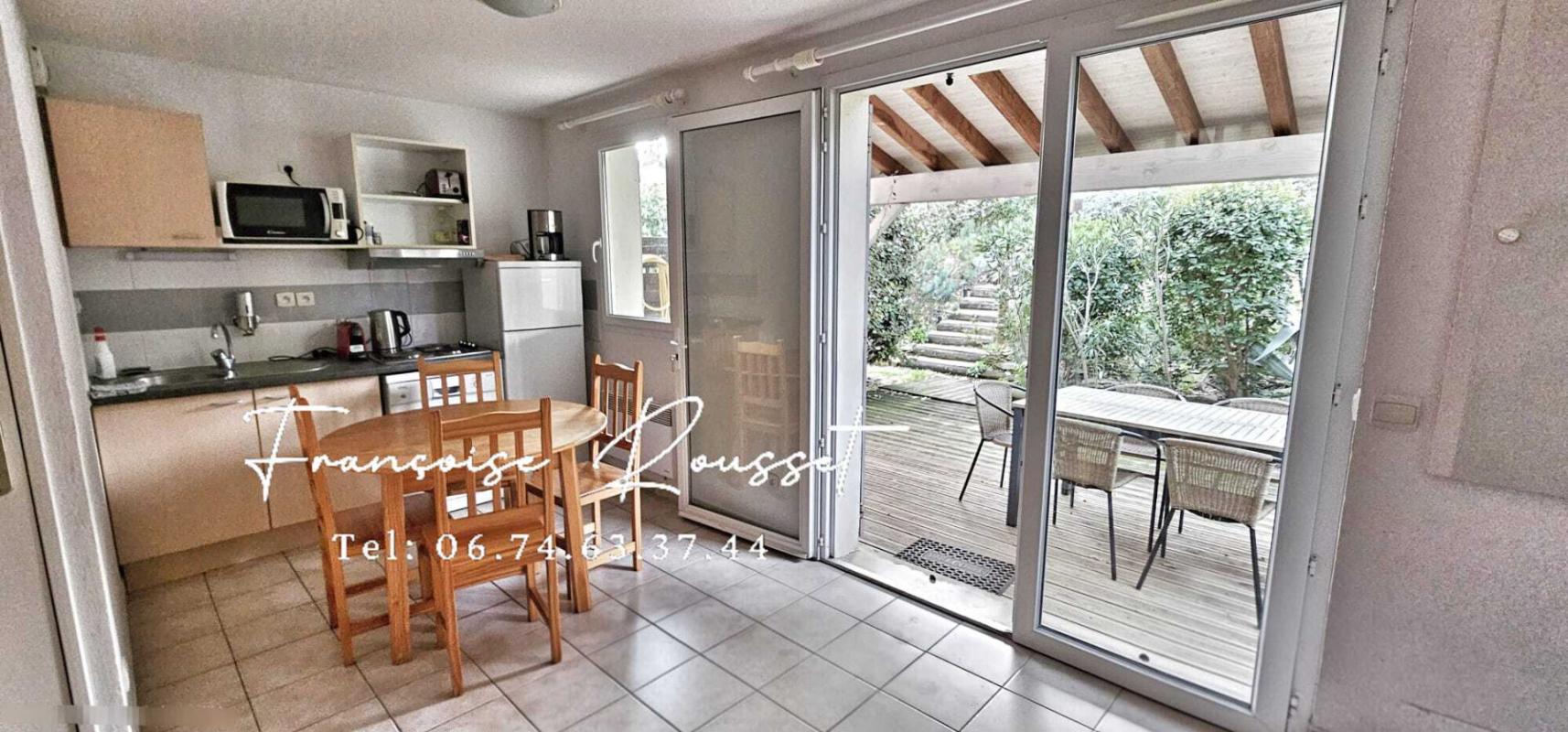 CALVISSON Villa duplex  avec Terrasse ombragée et intimité rare 4