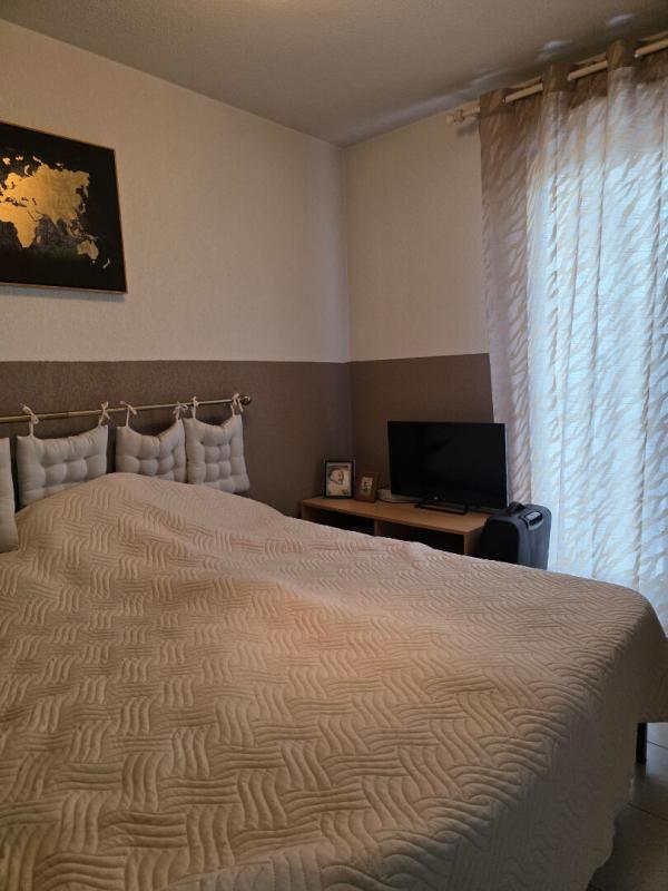 BRIGNOLES BRIGNOLES Appartement T3 avec grande terrasse et parkings 5