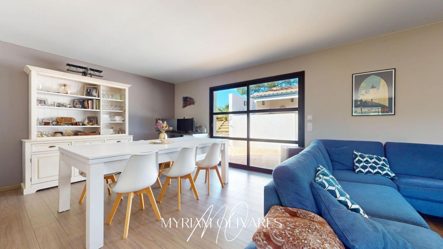 ARAGON EXCLUSIVITE ! Aragon ! Villa 6 pièce(s) 202 m2 AVEC PISCINE ET VUE EXCEPTIONNELLE ! 10