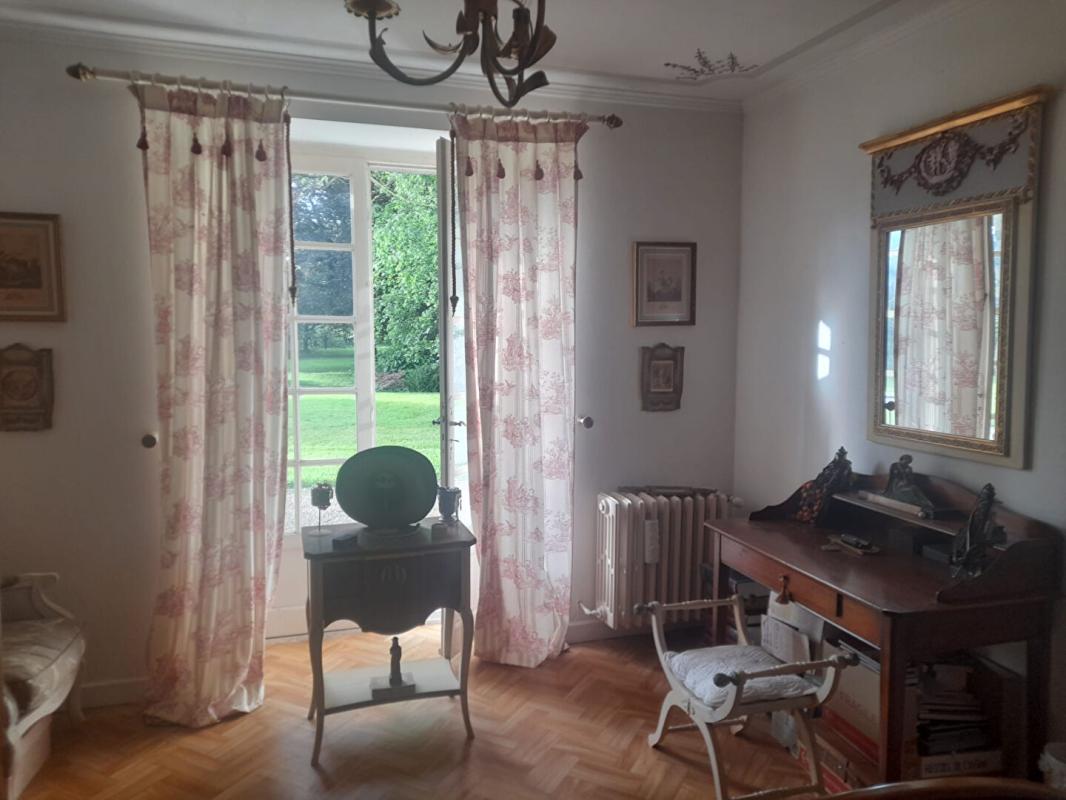 BOUERE Charme et authenticité pour cette maison  sur Bouère 7