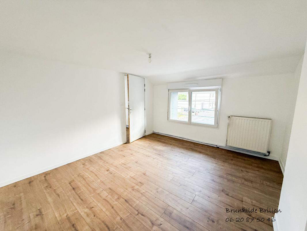 VIMY Maison rénovée Vimy 2 à 3 chambres, jardin 15