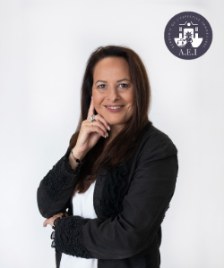 Coralie MOREIRA
