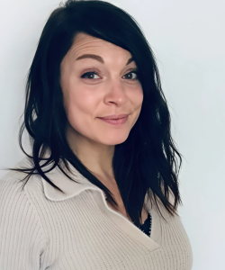 Lucie COLLIOU